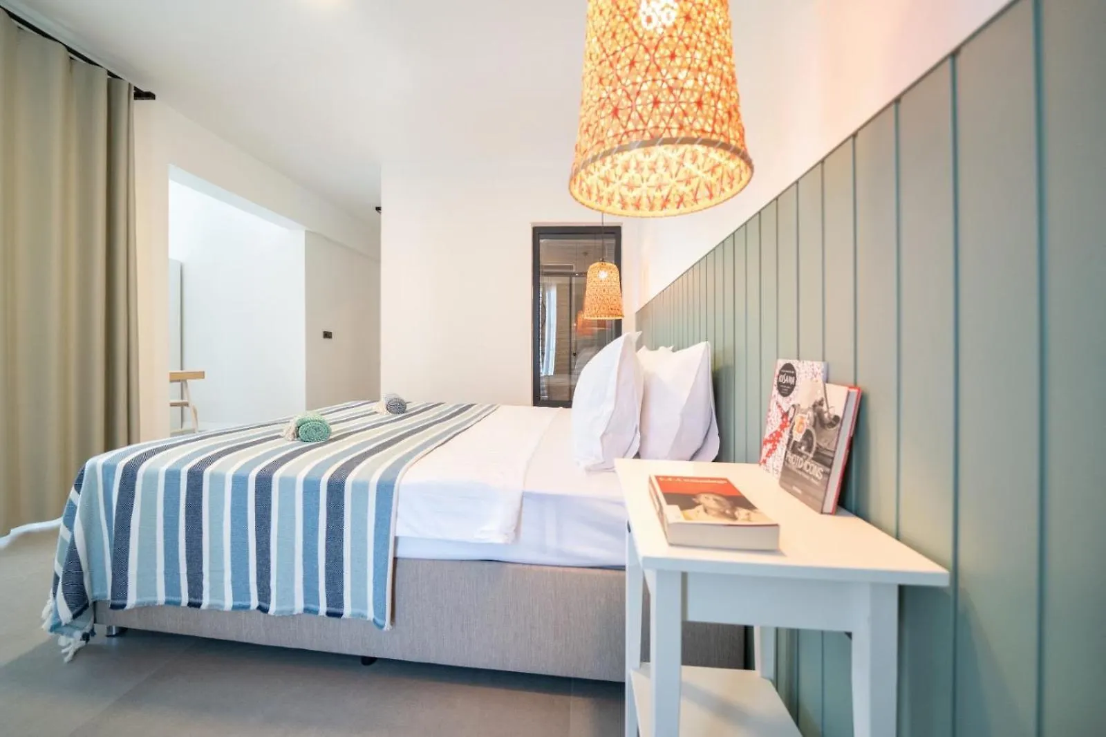Villa Sorrento フェティエ