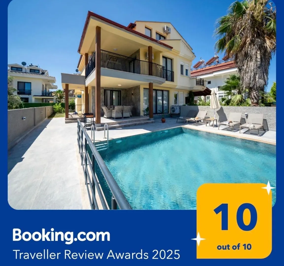 Villa Sorrento フェティエ